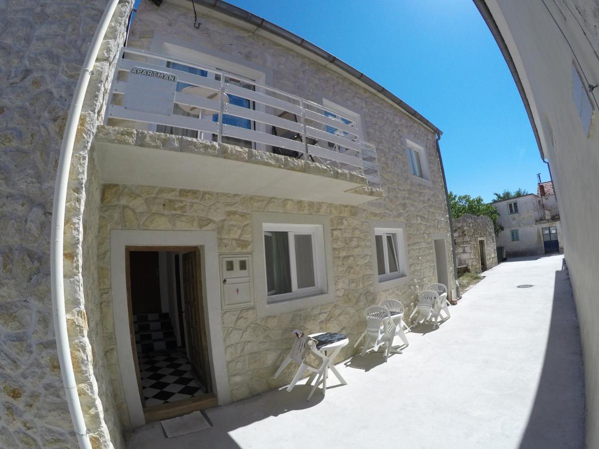 Apartments And Rooms By The Sea Bibinje, Zadar - 6199 Exterior foto